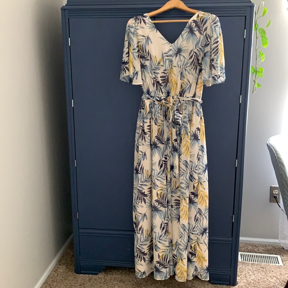 Gal Meets Glam Maxi dress Size 12